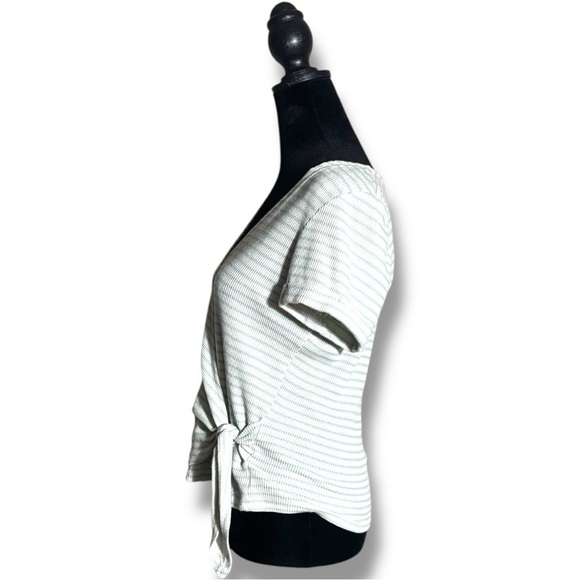 Copper Key V-Neck Short Sleeve Rib Knit Front Tie Green and White Striped Top - Picture 5 of 16